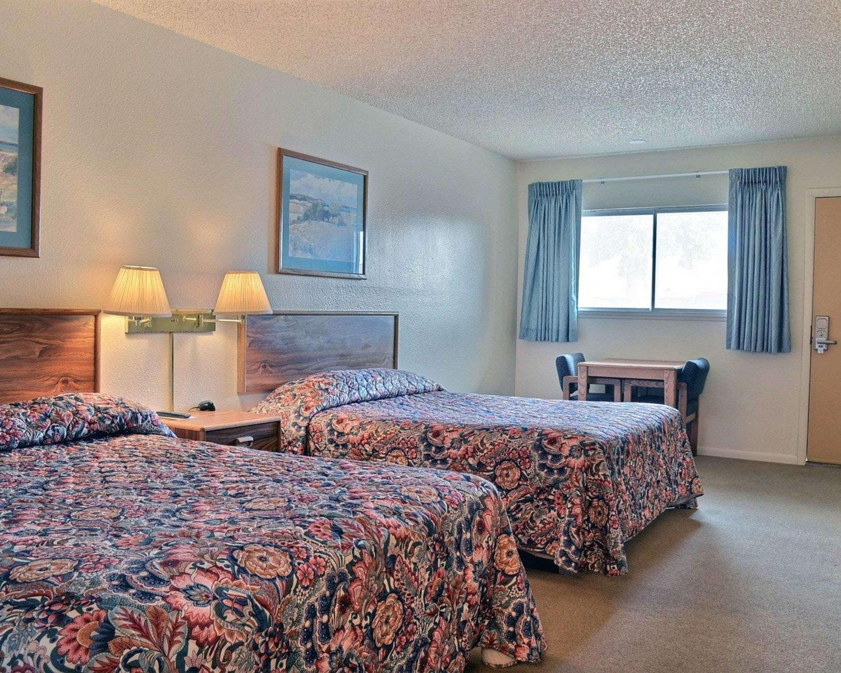 Skyline Motor Inn Cody Exterior foto